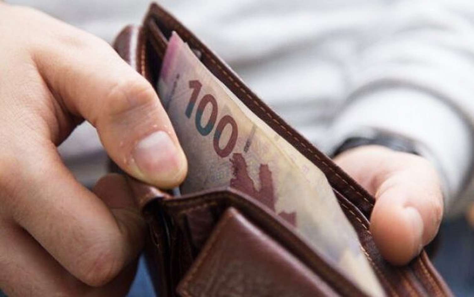 Rusiyada azərbaycanlı 8 min manat cərimələndi 