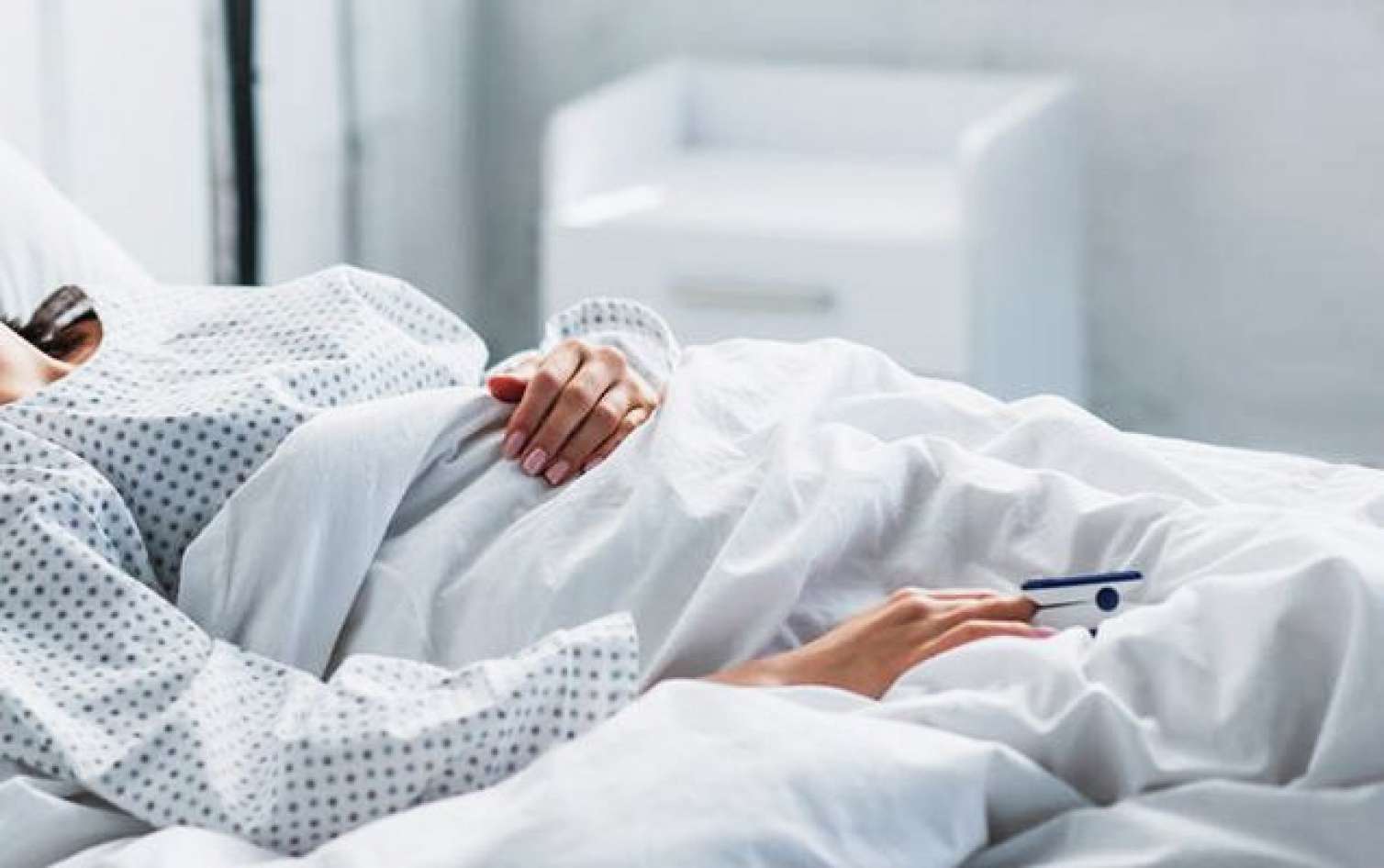 Bu şəxslərin onkoloji müalicələri icbari tibbi sığortaya salınacaq 