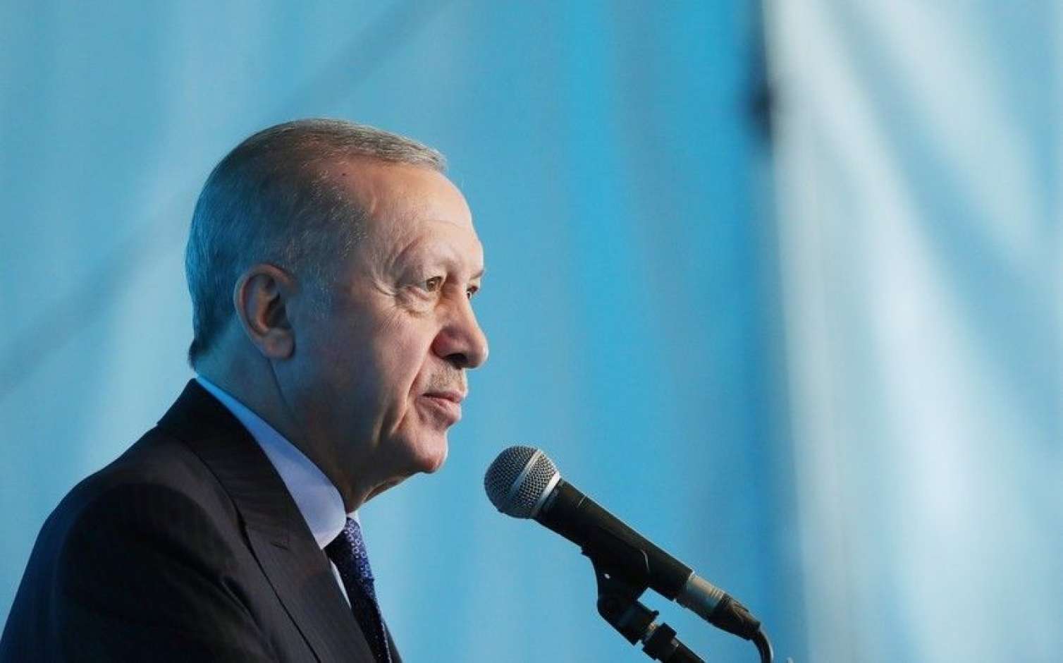 Kimsə fransızların formasında xoruz var, niyə xoruzlanırsan deyirmi? -  Ərdoğan