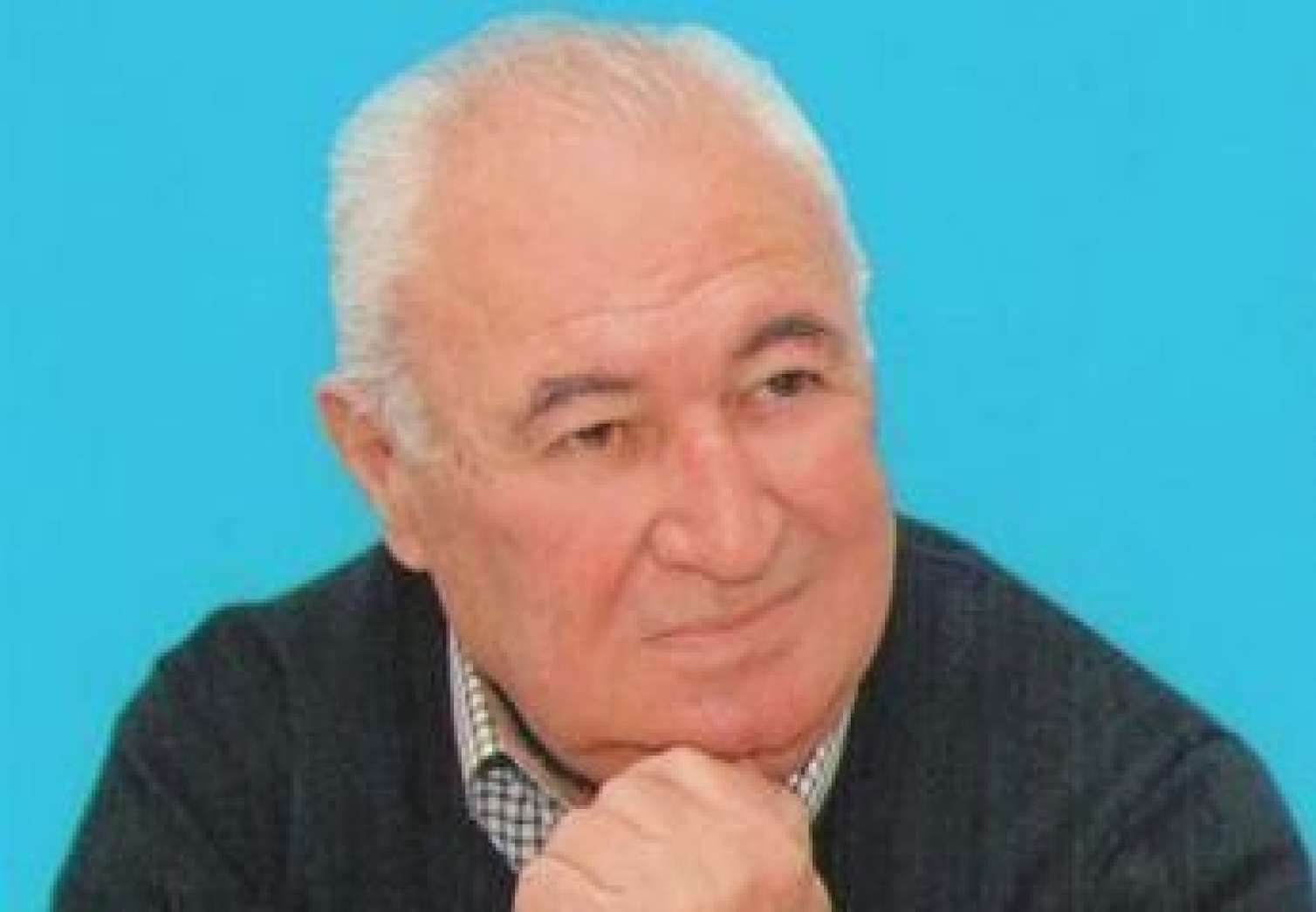 Qəmli yerin ot basmış cığırları 