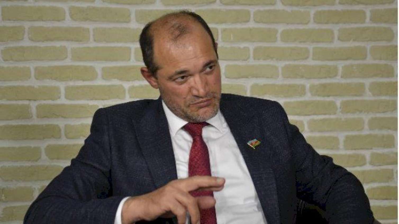 Hələ də suyun içində qalanlar var... - Razi Nurullayev