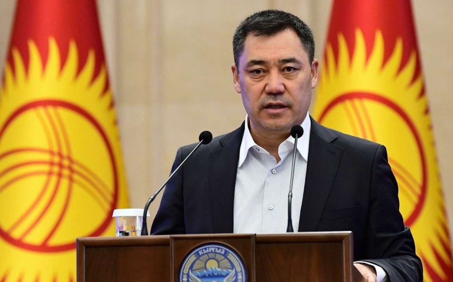 Qırğızıstan Prezidenti Azərbaycana gəldi 