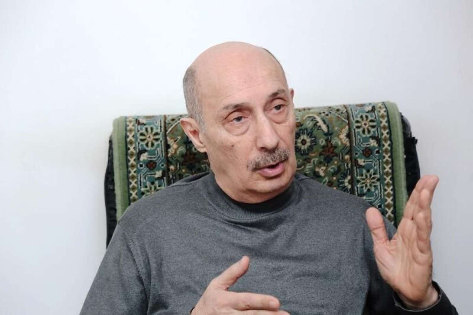 "Təyyarə qəzası siyasiləşdirilməməlidir" - Zərdüşt Əlizadə 