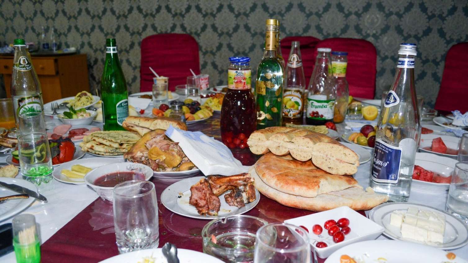 Qusarda toya gələn qonaqlar xəstəxanalıq oldu 