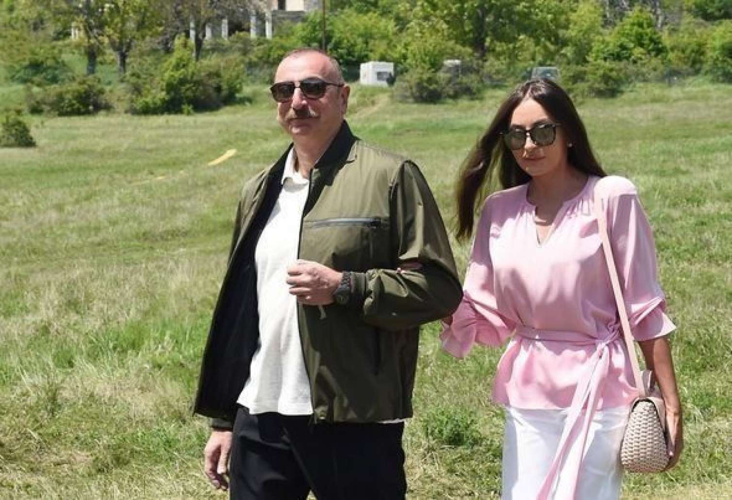 Prezident və xanımı “Xarıbülbül” Festivalının açılışında -   YENİLƏNDİ