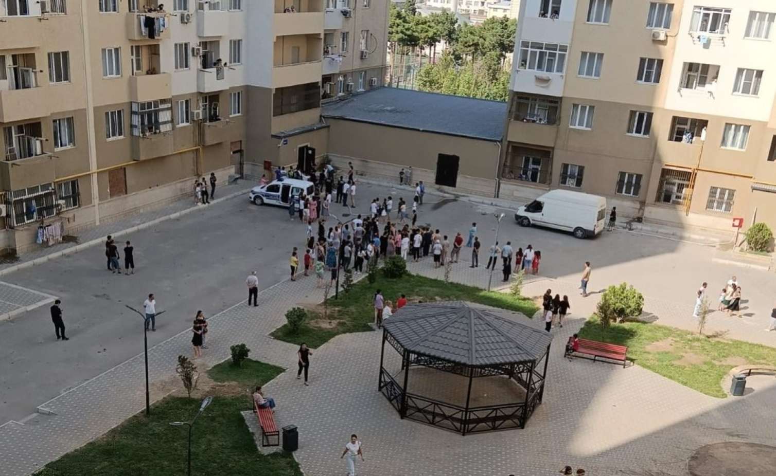 Kristal Abşeronda 1 həftədə 2-ci intihar -  FOTO