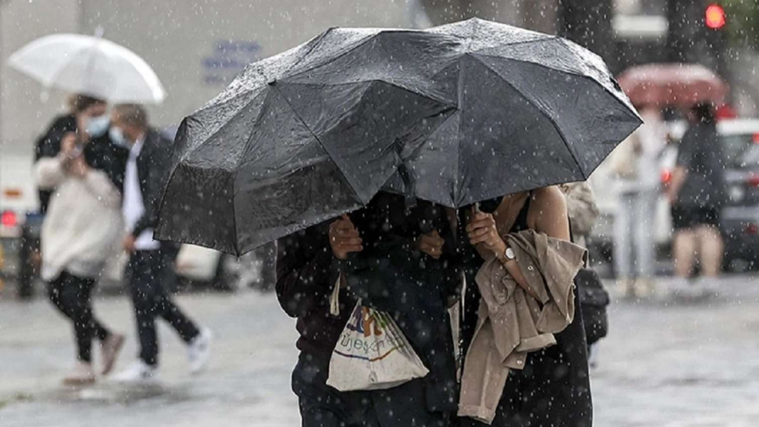 Hava xəbərdarlığı - Dolu düşəcək, qar yağacaq 