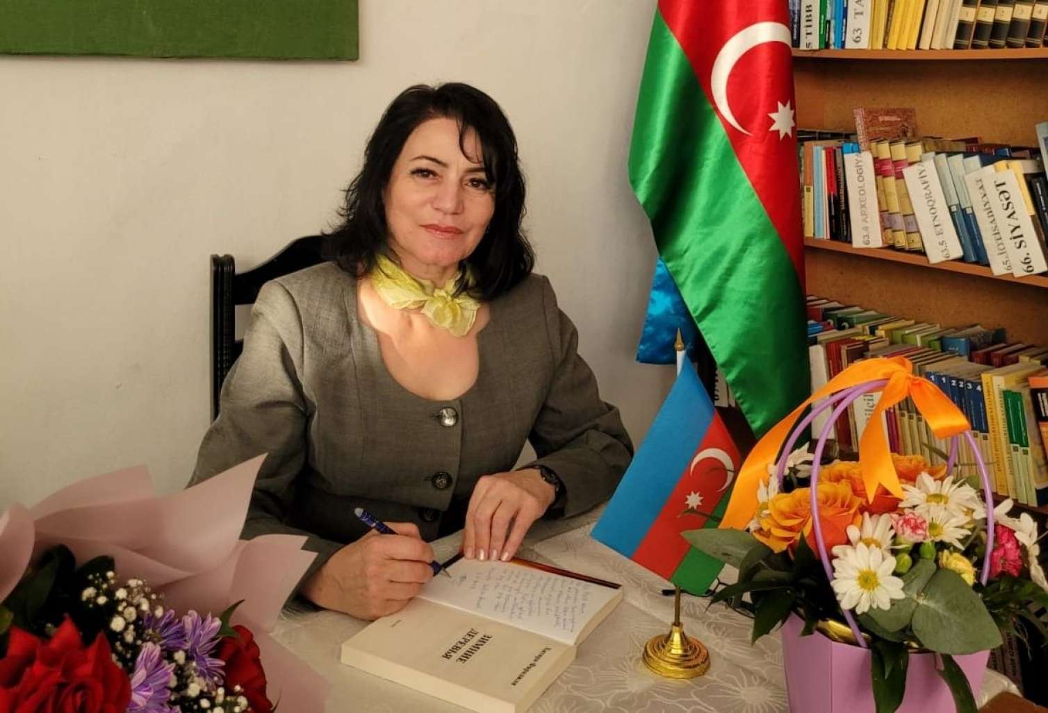 Xatirə Fərəclinin “Зимние деревья” kitabının təqdimatı... - FOTO 