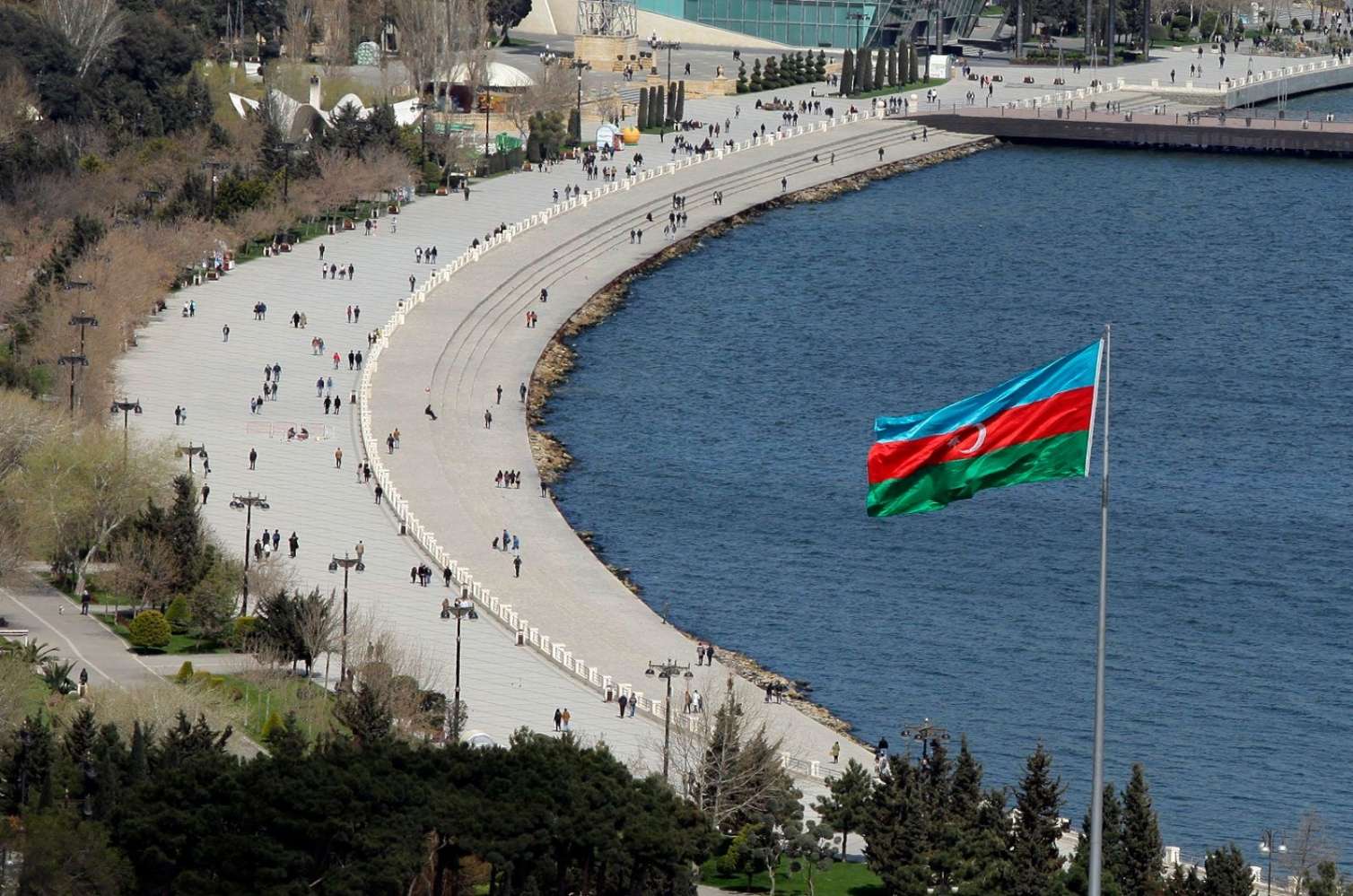 Azərbaycan Cənubi Qafqazda kənarda belə ciddi siyasi gücə çevrilib 
