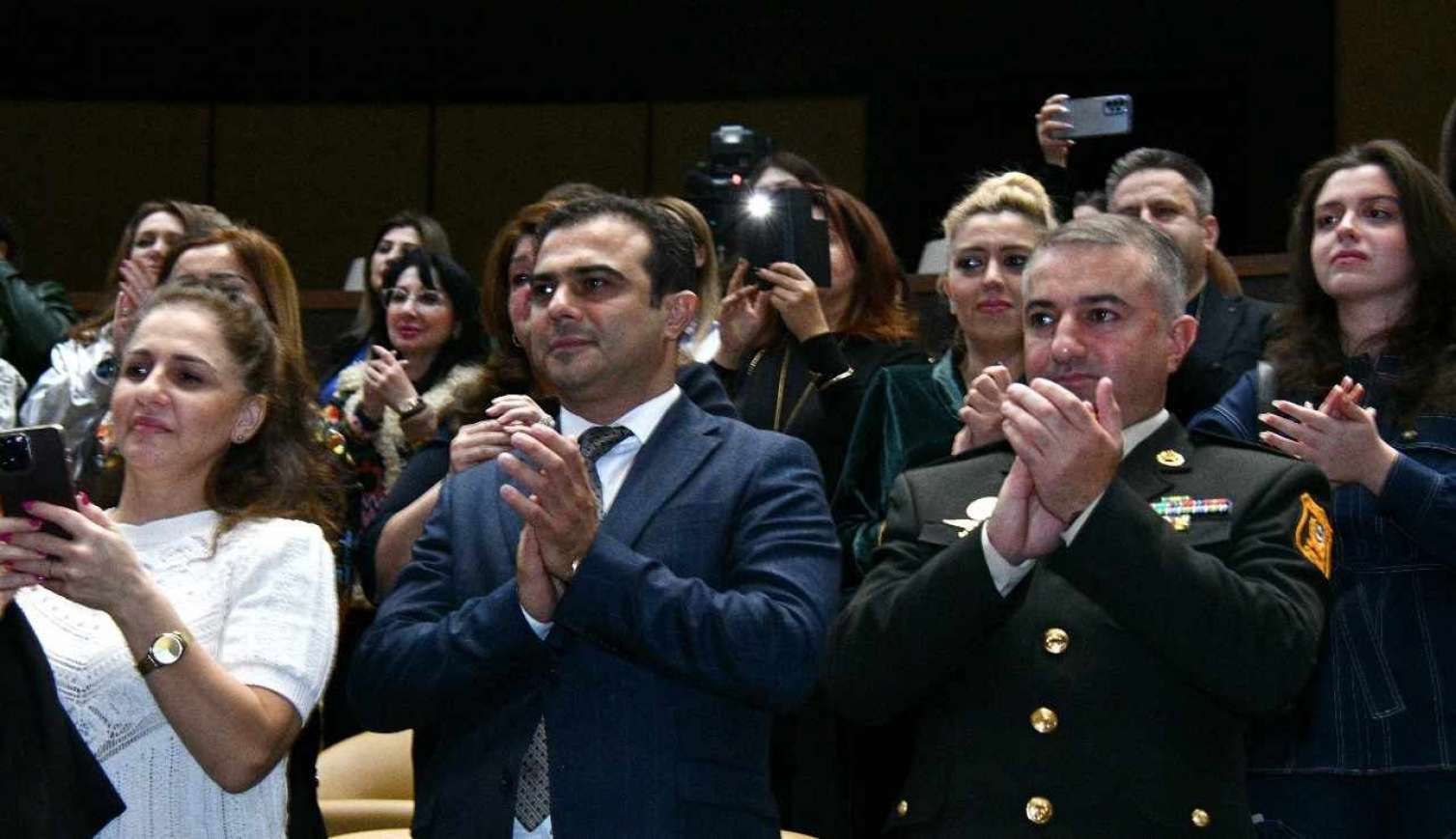 “İgidlərin Sözü”: Qazilər Muğam Mərkəzində qələbəlik yaratdı - FOTOLAR 