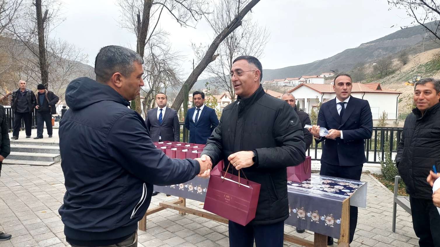 Zabuxa köçürülən ailələrə mənzillərinin açarları təqdim edildi - FOTO  