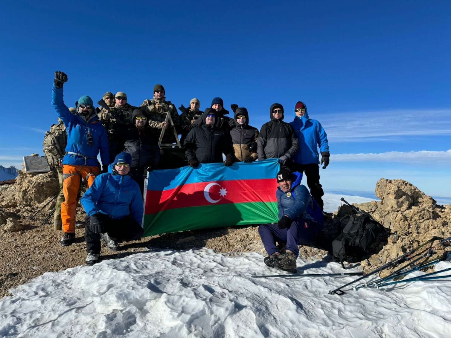 Millət vəkilləri “Heydər zirvəsi”ndə -  FOTO-VİDEO