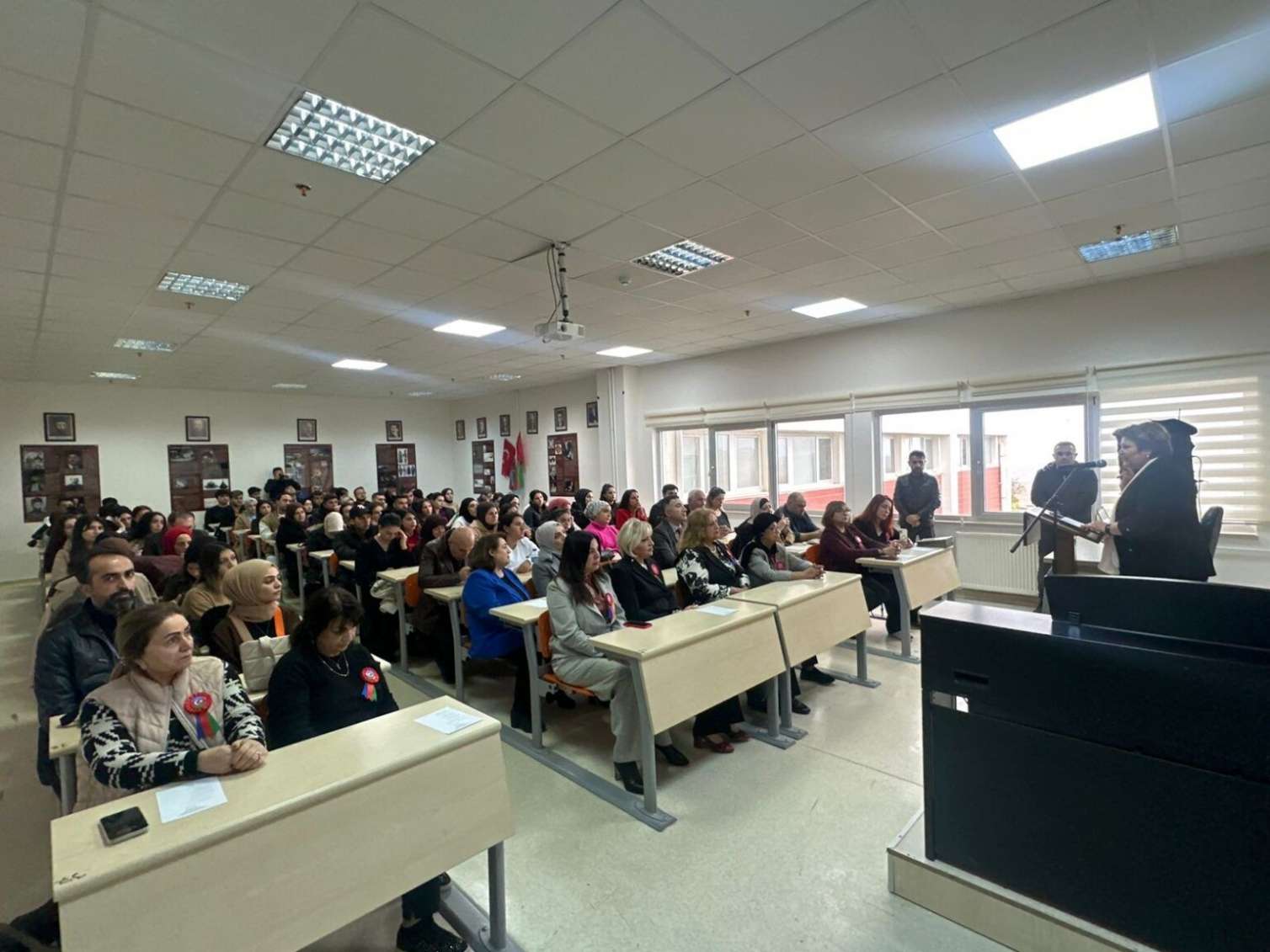 Batman Universitetində Tənzilə Rüstəmxanlı ilə görüş keçirildi – FOTO 