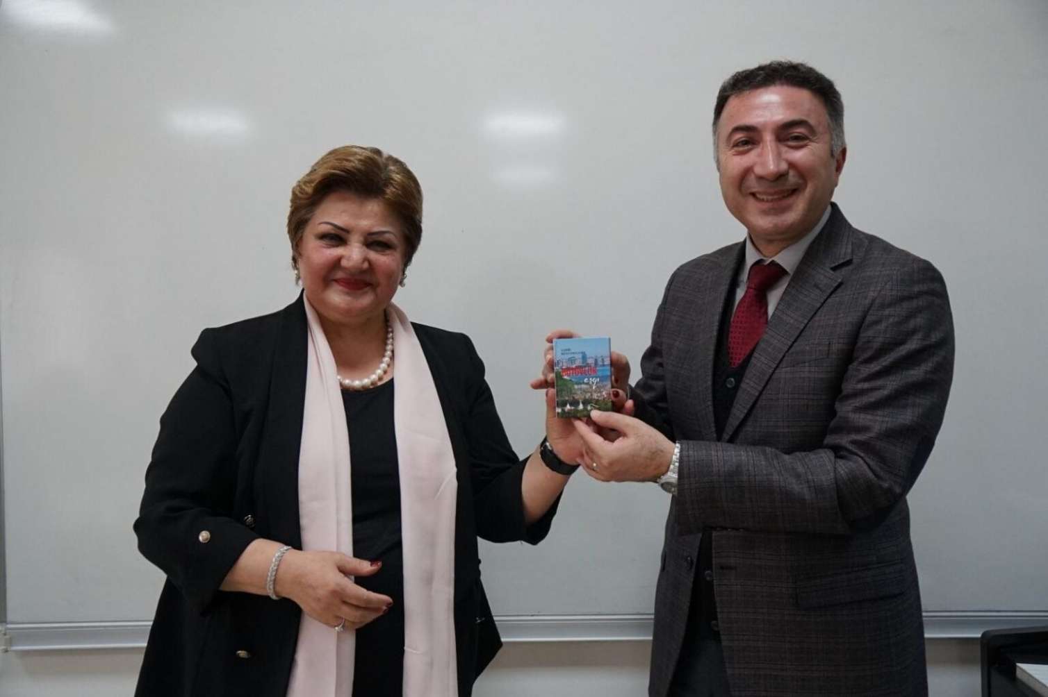 Batman Universitetində Tənzilə Rüstəmxanlı ilə görüş keçirildi – FOTO 