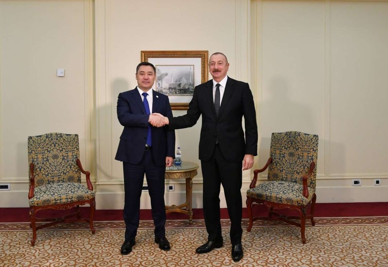 İlham Əliyev qırğız həmkarını təbrik etdi 
