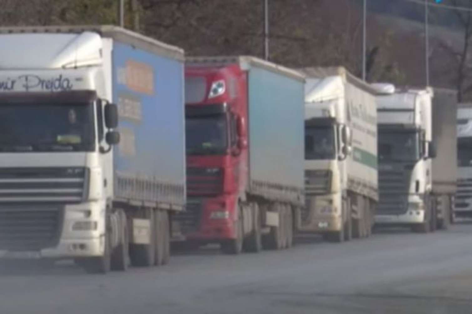 Azərbaycan sərhədinə 20 km tıxac yaranıb - VİDEO 