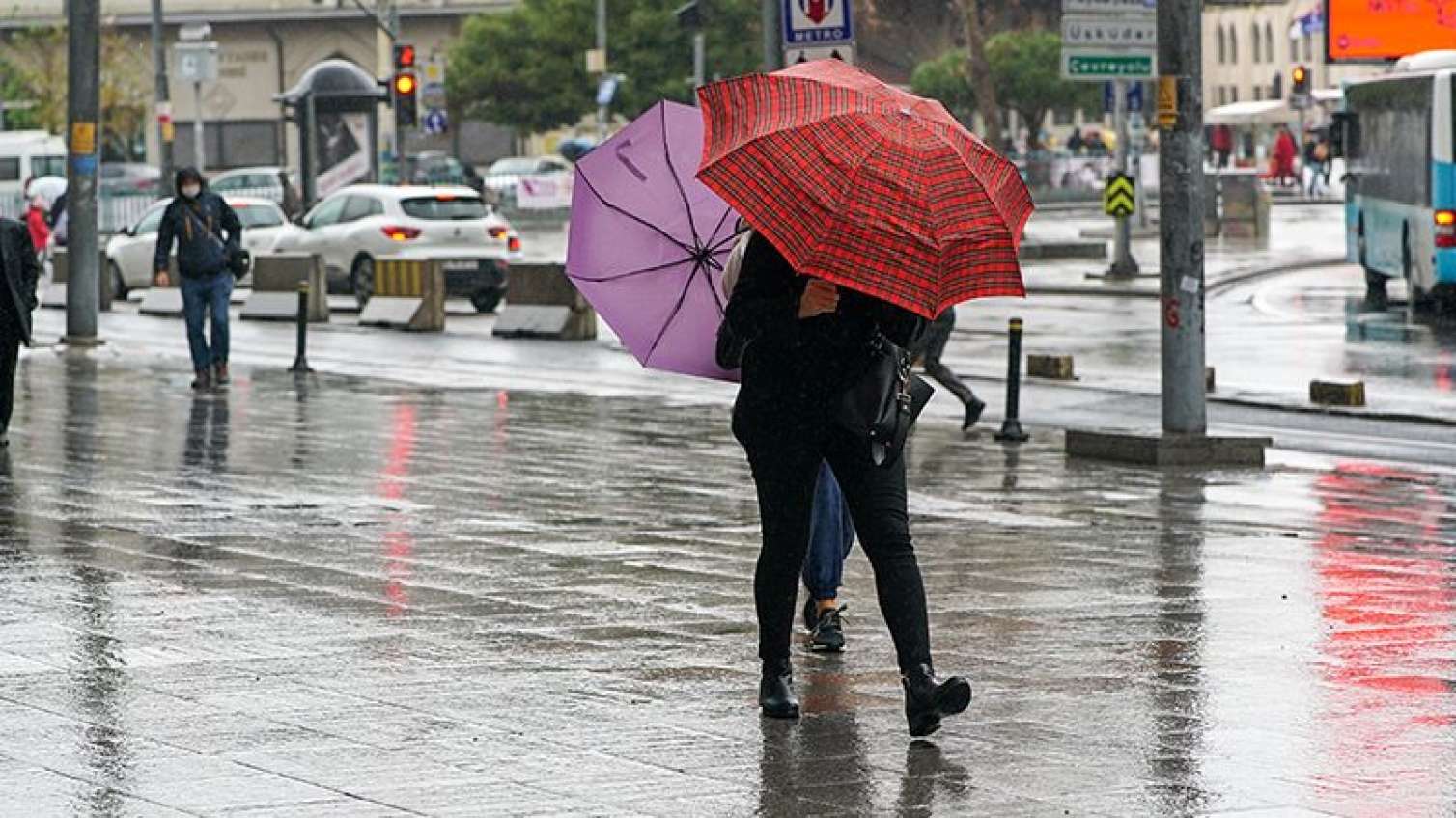 Sabahın HAVASI  - Yağış, külək,  28 dərəcə isti...