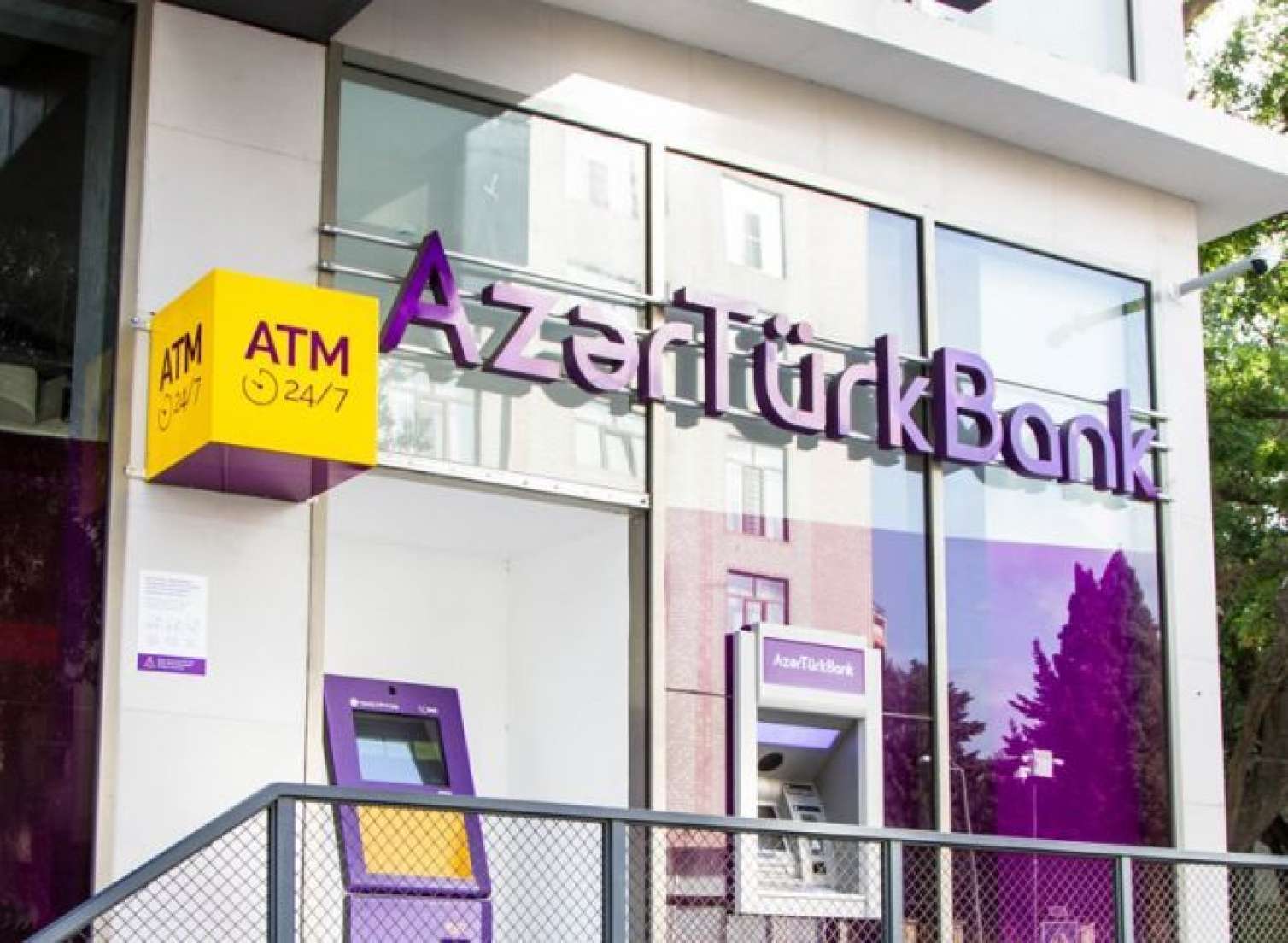 Azər Türk Bank vəfat edən hərbçinin 10 yaşlı qızından pul tələb edir – ŞİKAYƏT 