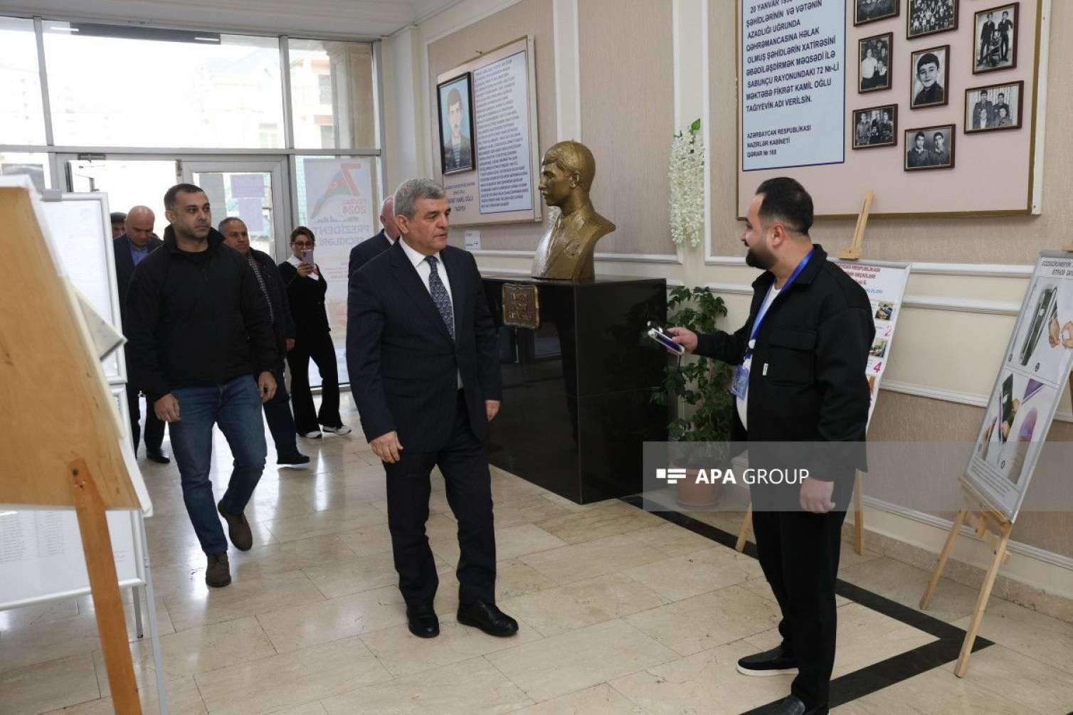 Prezidentliyə namizəd Fazil Mustafa səs verdi - FOTO 