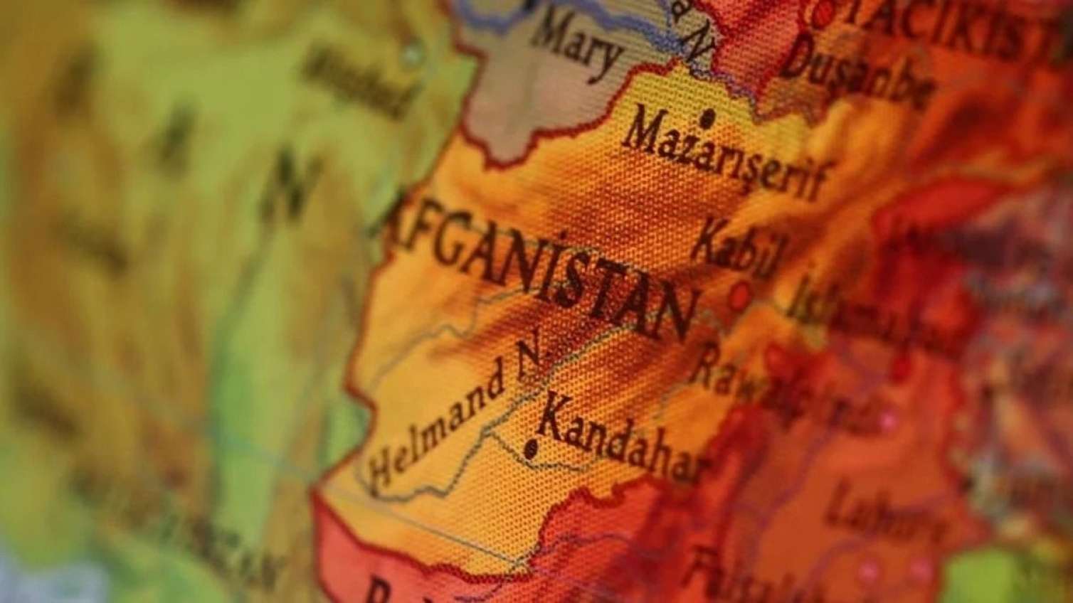 Əfqanıstan və Pakistan arasında silahlı toqquşma - Video 