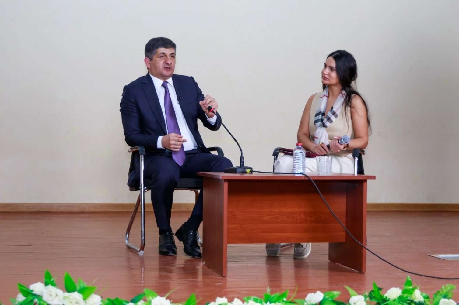 Müşfiq Abbasovun oxucularla görüşü keçirildi - FOTOLAR 