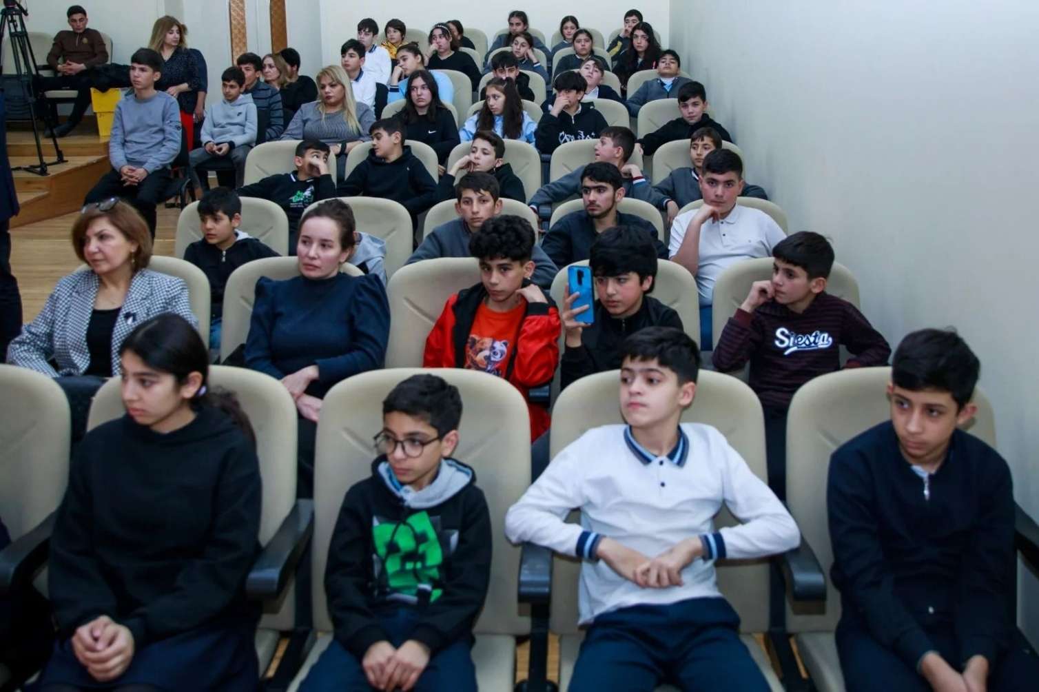 Müşfiq Abbasovun oxucularla görüşü keçirildi - FOTOLAR 