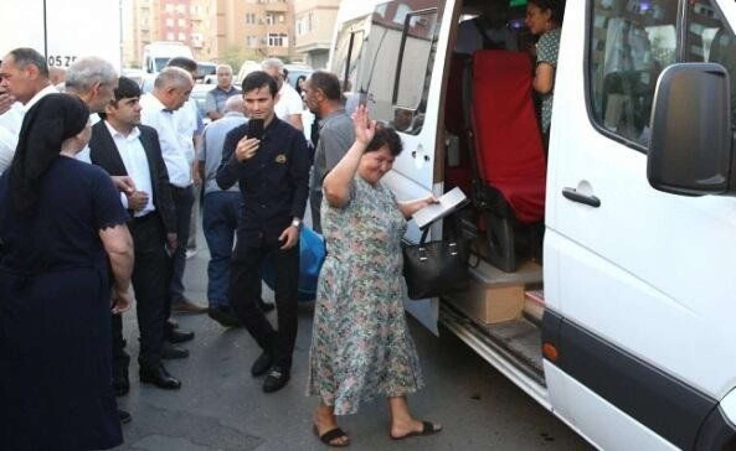 Laçına daha 25 ailə yola salındı 