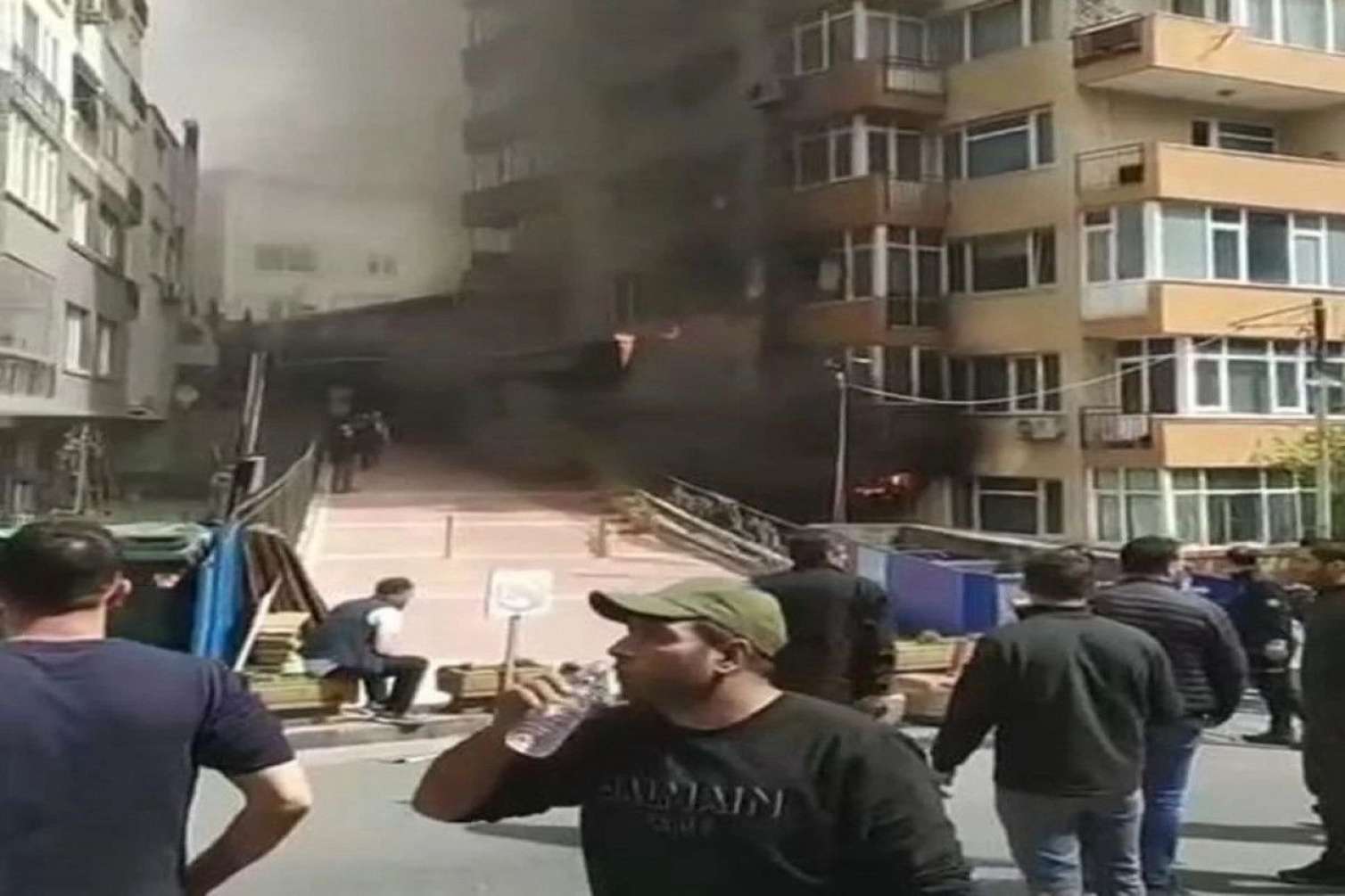 İstanbulda gecə klubunda yanğın - 27 nəfər öldü -  Yenilənib1