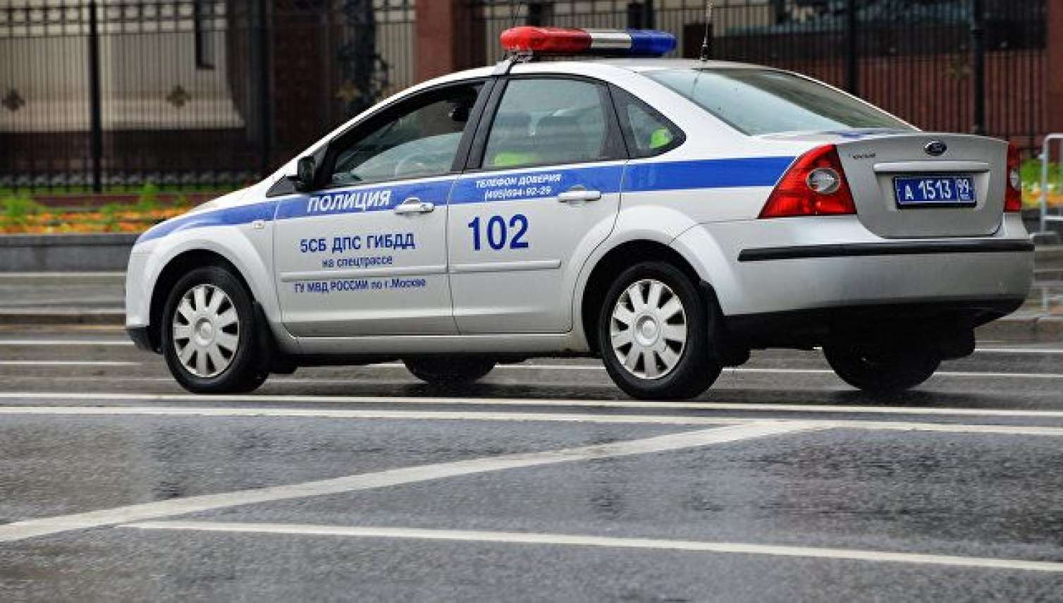 Erməni millisinin keçmiş qapıçısı polisi və sürücünü öldürdü 