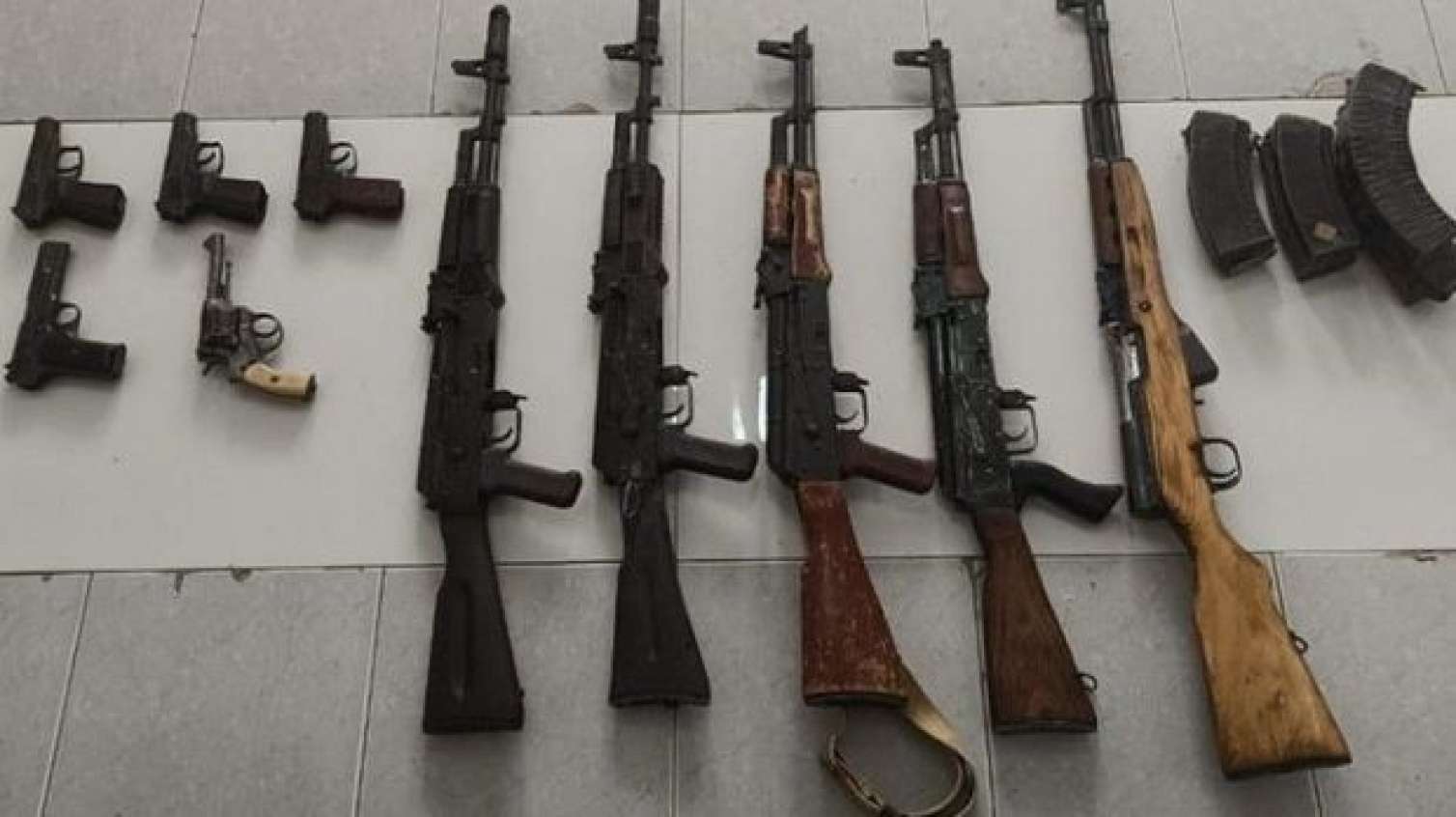 Xankəndidə bir həftədə 78 avtomat aşkarlanıb 