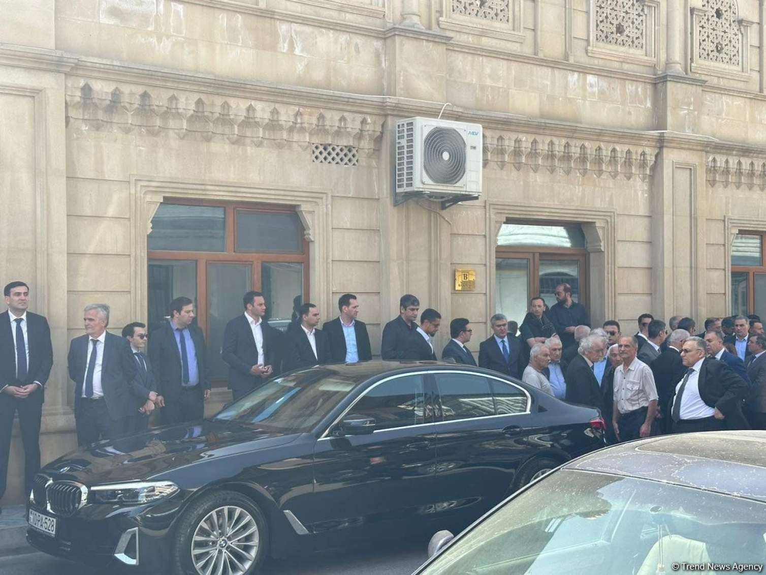 Elmira Süleymanova dəfn olundu -  Yenilənib-FOTO