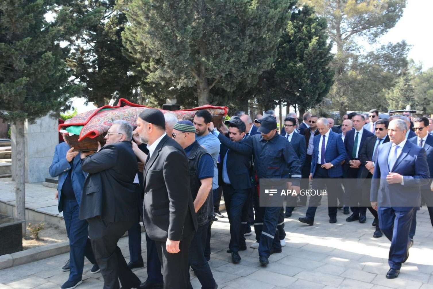 Elmira Süleymanova dəfn olundu -  Yenilənib-FOTO
