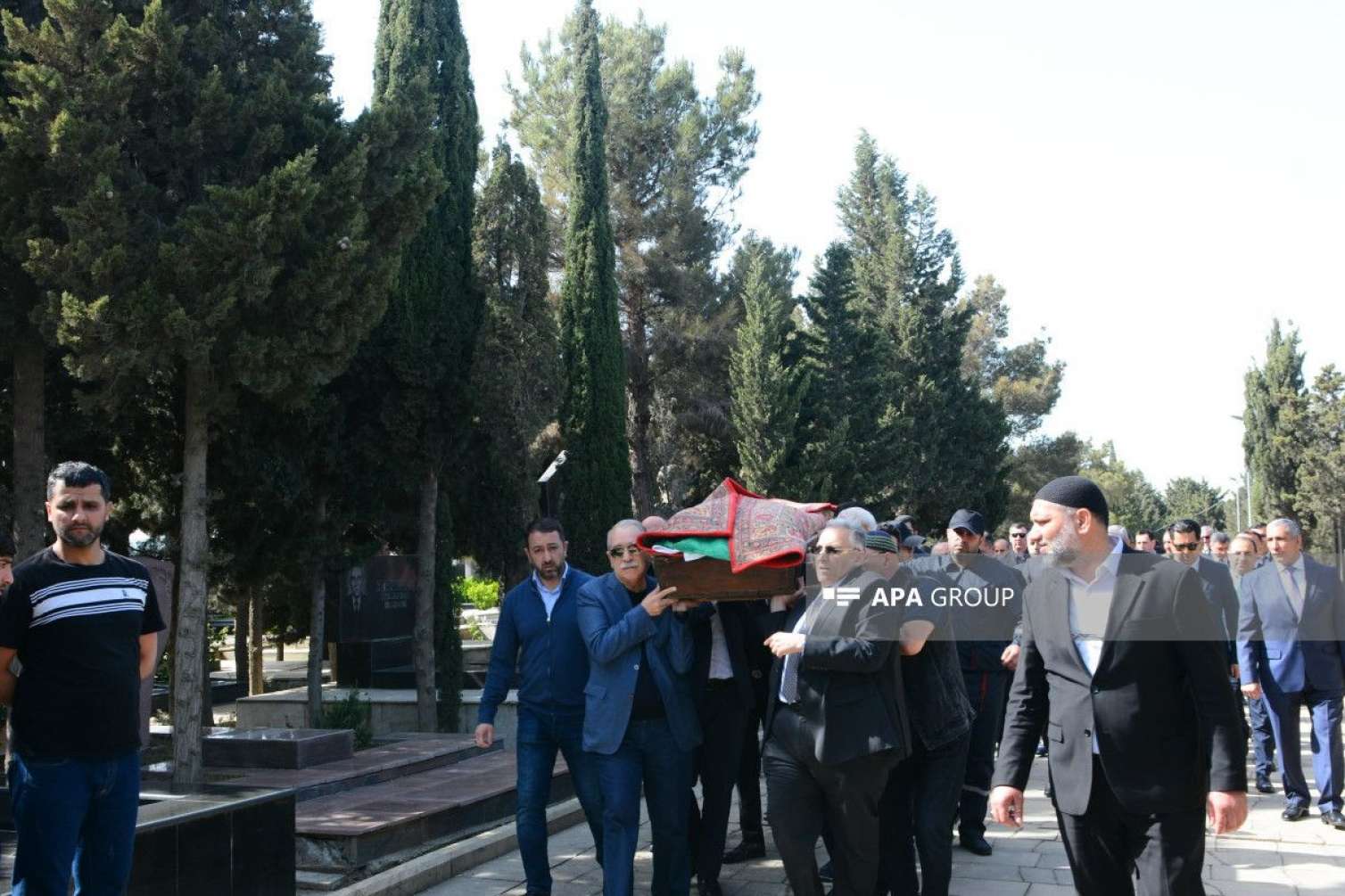 Elmira Süleymanova dəfn olundu -  Yenilənib-FOTO