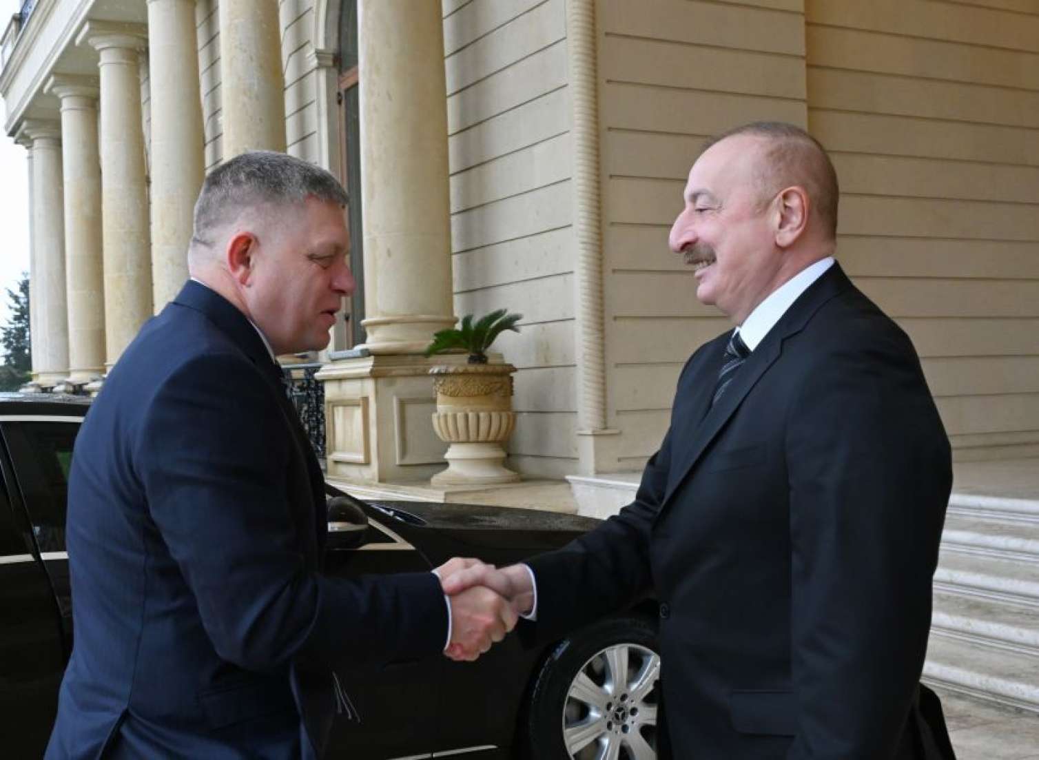 Prezident Slovakiyanın Baş naziri ilə görüşdü -  FOTO