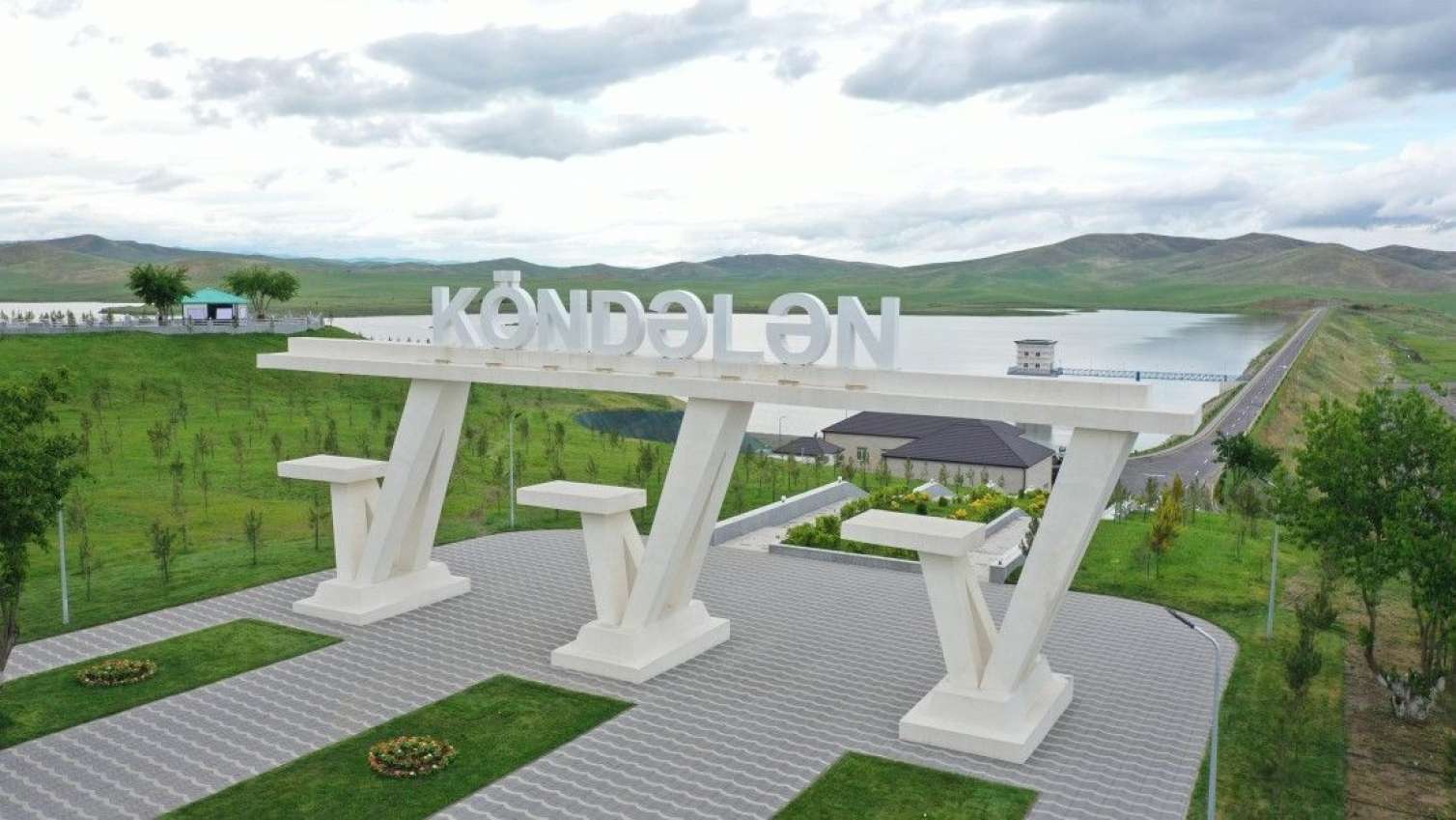 Prezident Füzuliyə getdi -  Yenilənib-FOTO
