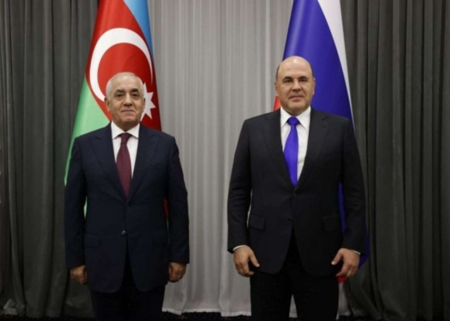 Əli Əsədov rusiyalı həmkarını təbrik etdi 