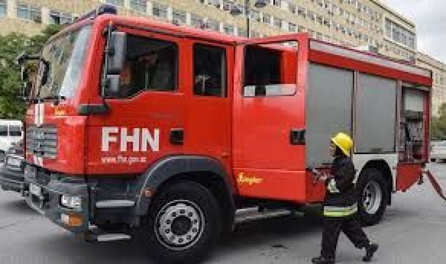 Bakıda yaşayış binasında yanğın oldu 