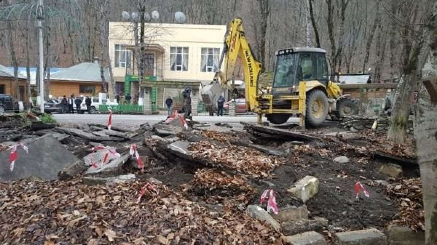 Bakıda bu yaşayış binaları sökülür - FOTO 