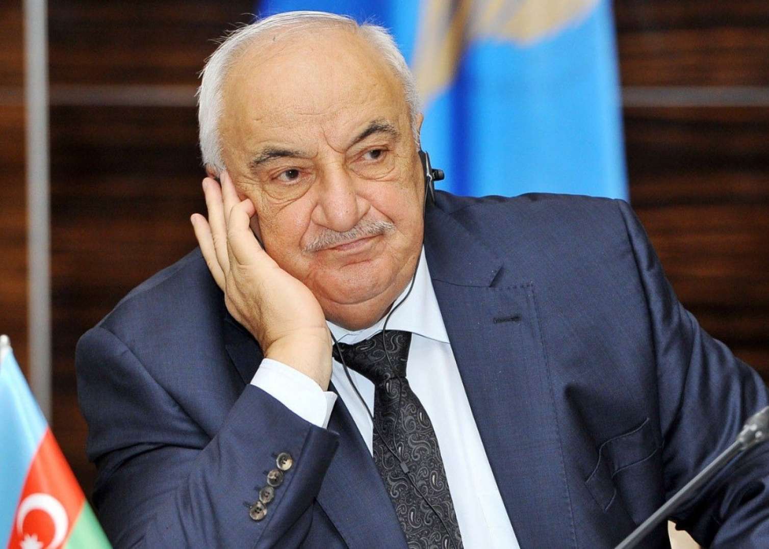 Abid Şərifov insult keçirdi 
