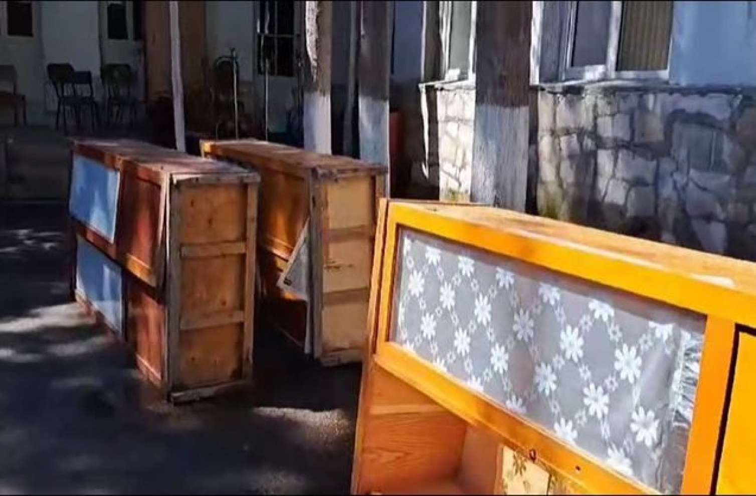 Gəncədə məktəb binası satıldı, uşaqlar və müəllimlər sinifdən çıxarıldı -  VİDEO