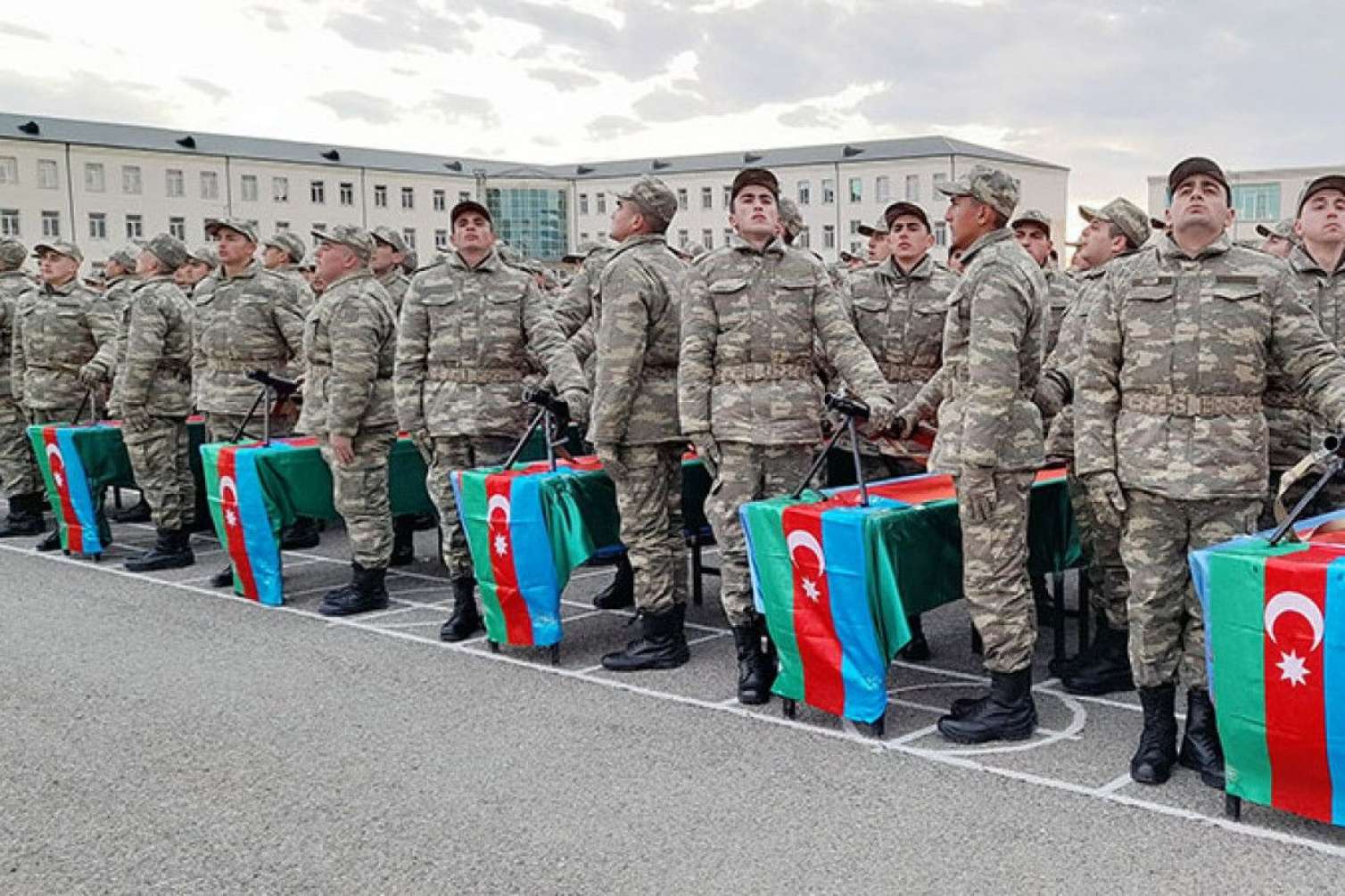 Hərbi xidmət haqqında qanuna dəyişiklik edilir 