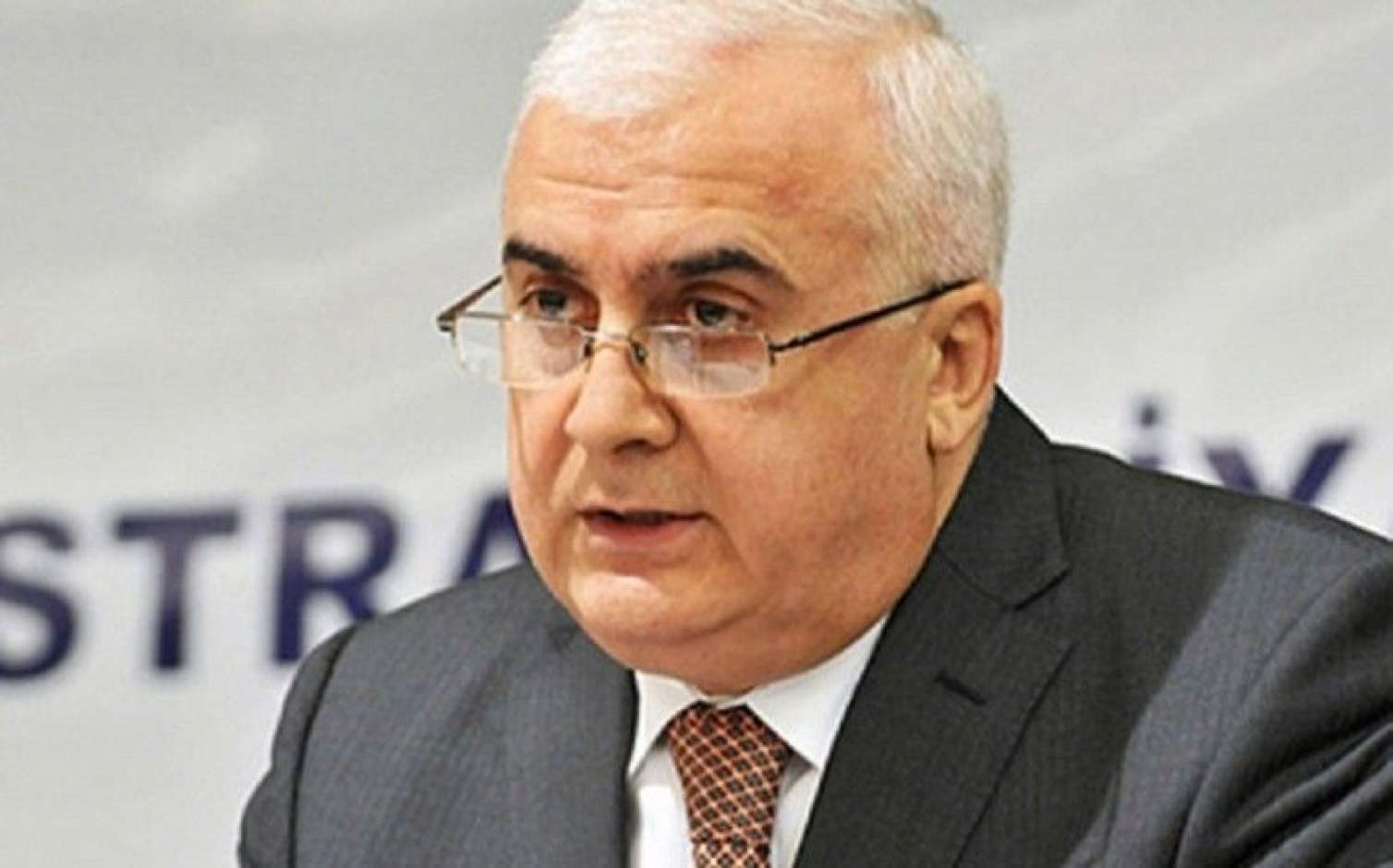 Prezidentdən İsmət Abasovla bağlı SƏRƏNCAM  