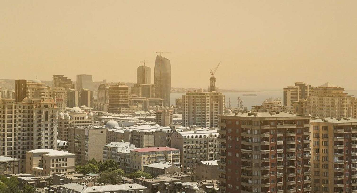 Bakıya qar yağacaq - TARİX 