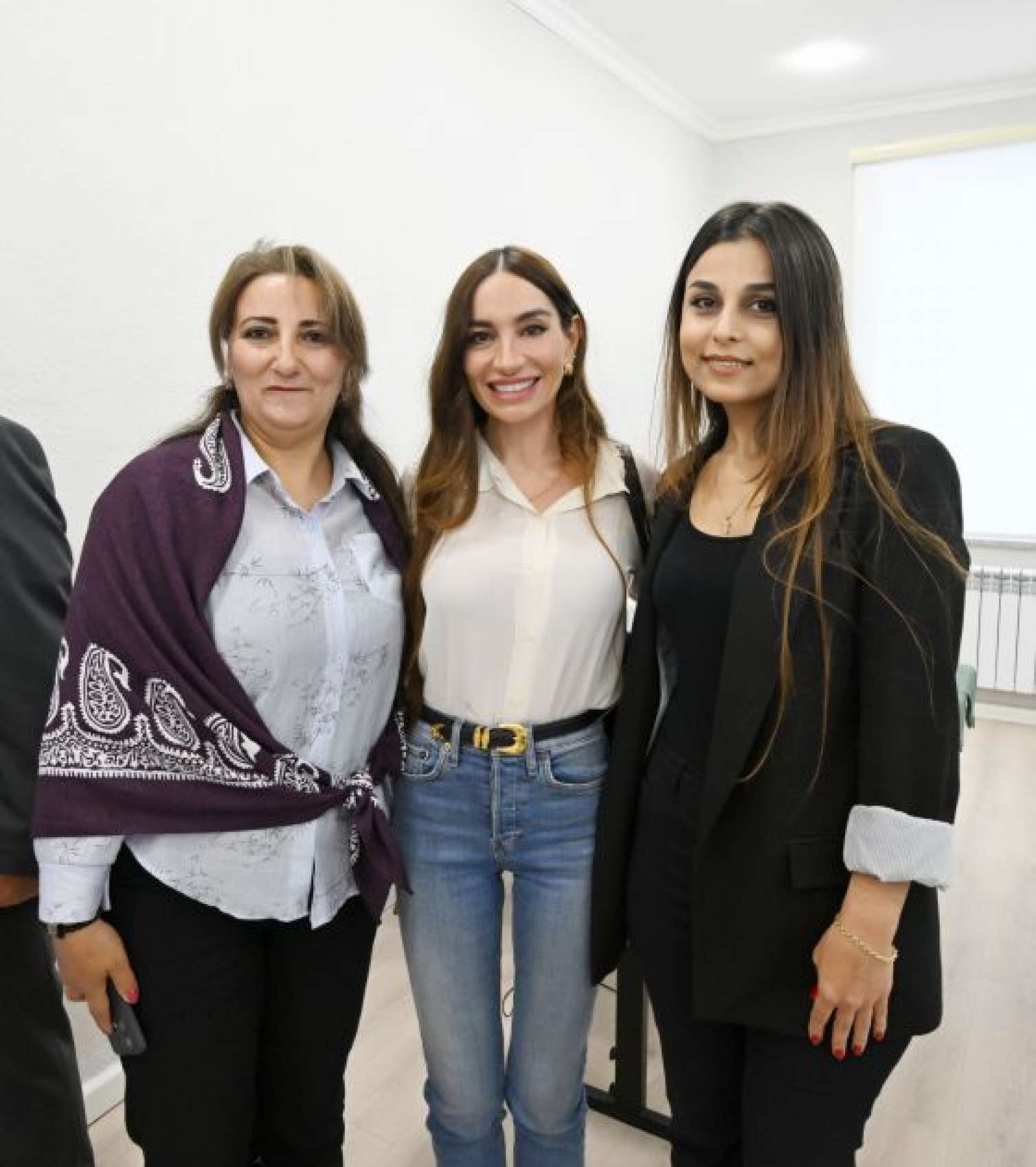 Prezident və xanımı Xocalı sakinləri ilə - Səmimi görüntülər 