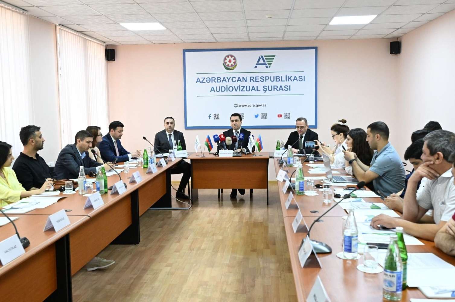 “Audiovizual media: Normalar, reallıqlar və çağırışlar” mövzusunda dəyirmi masa -  FOTO