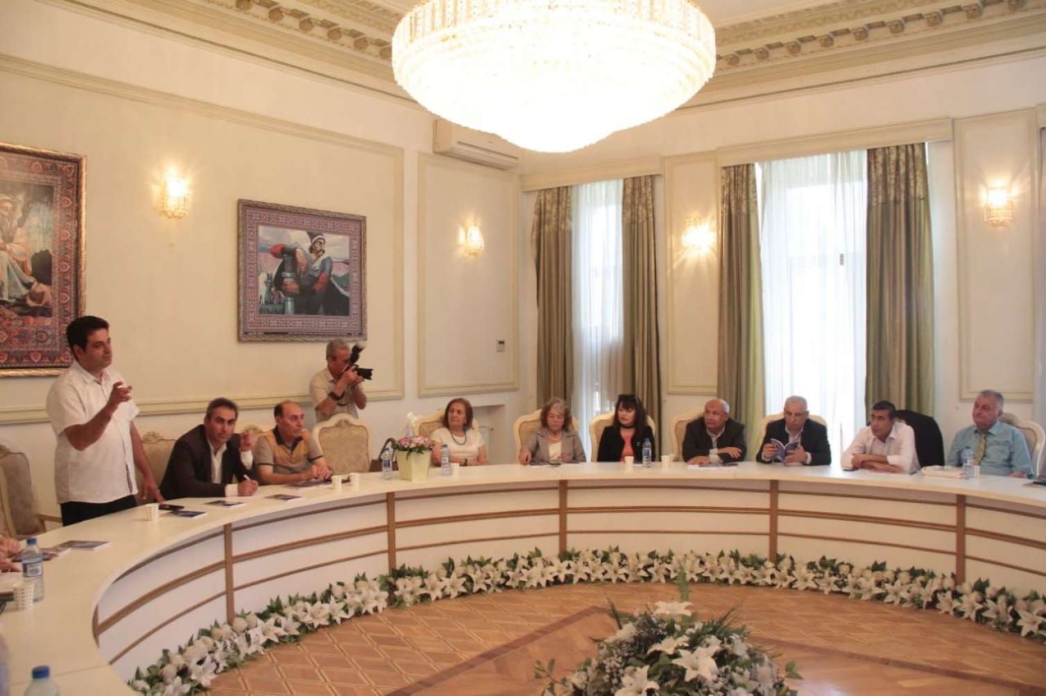 Şair Çərkəz Məcid haqqında yazılmış kitabın təqdimatı keçirildi -  FOTO