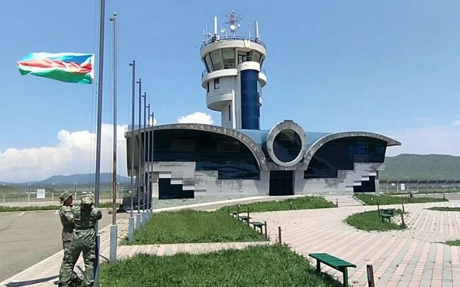 Xocalı aeroportunda Azərbaycan bayrağı qaldırıldı -  VİDEO