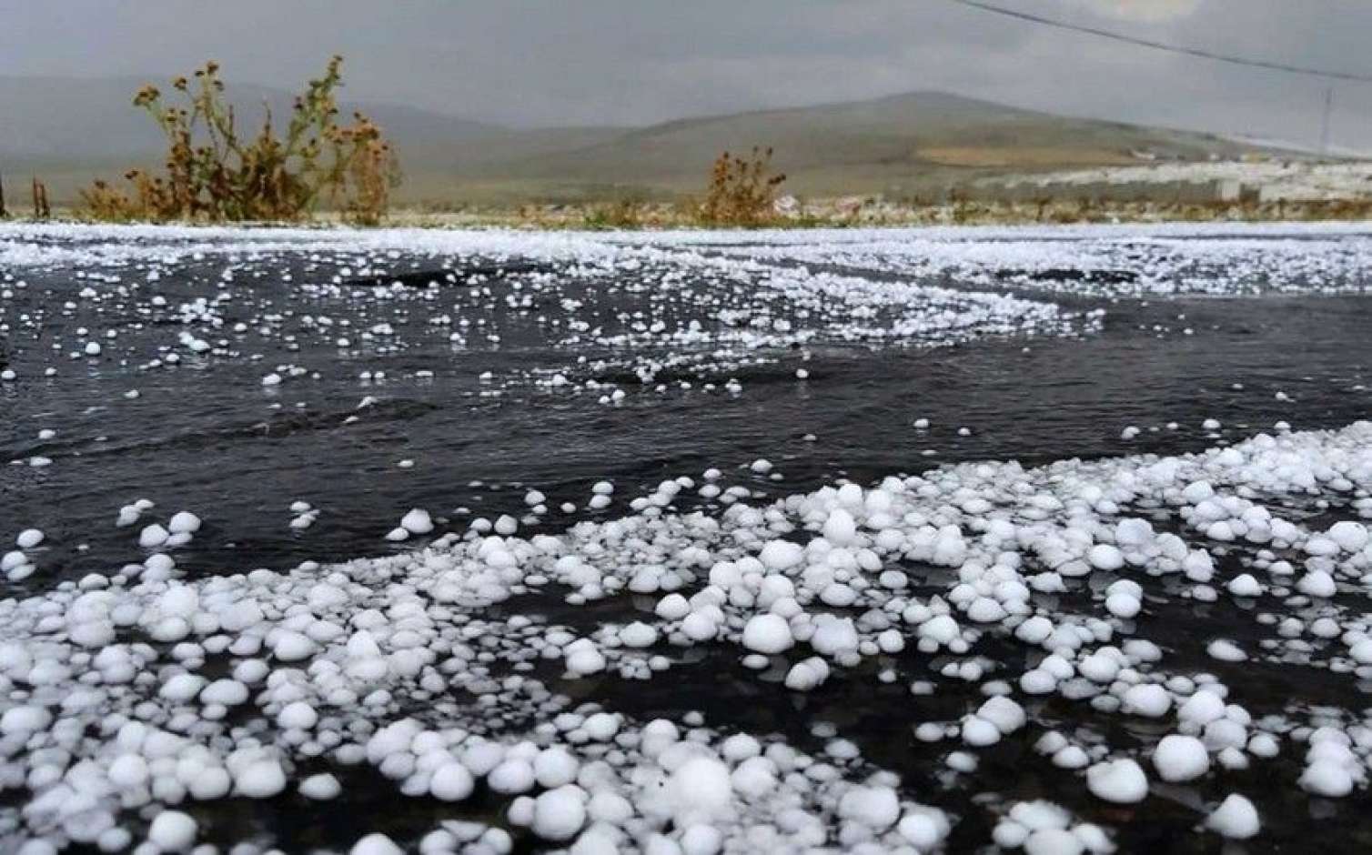 Azərbaycanda dolu yağdı - Faktiki HAVA