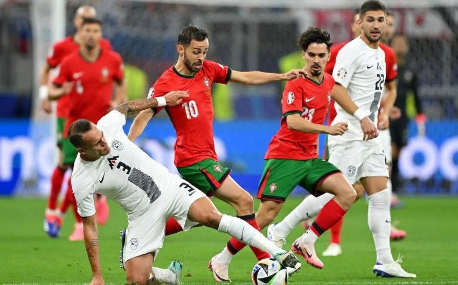 Portuqaliya 1/4 finala yüksəldi 