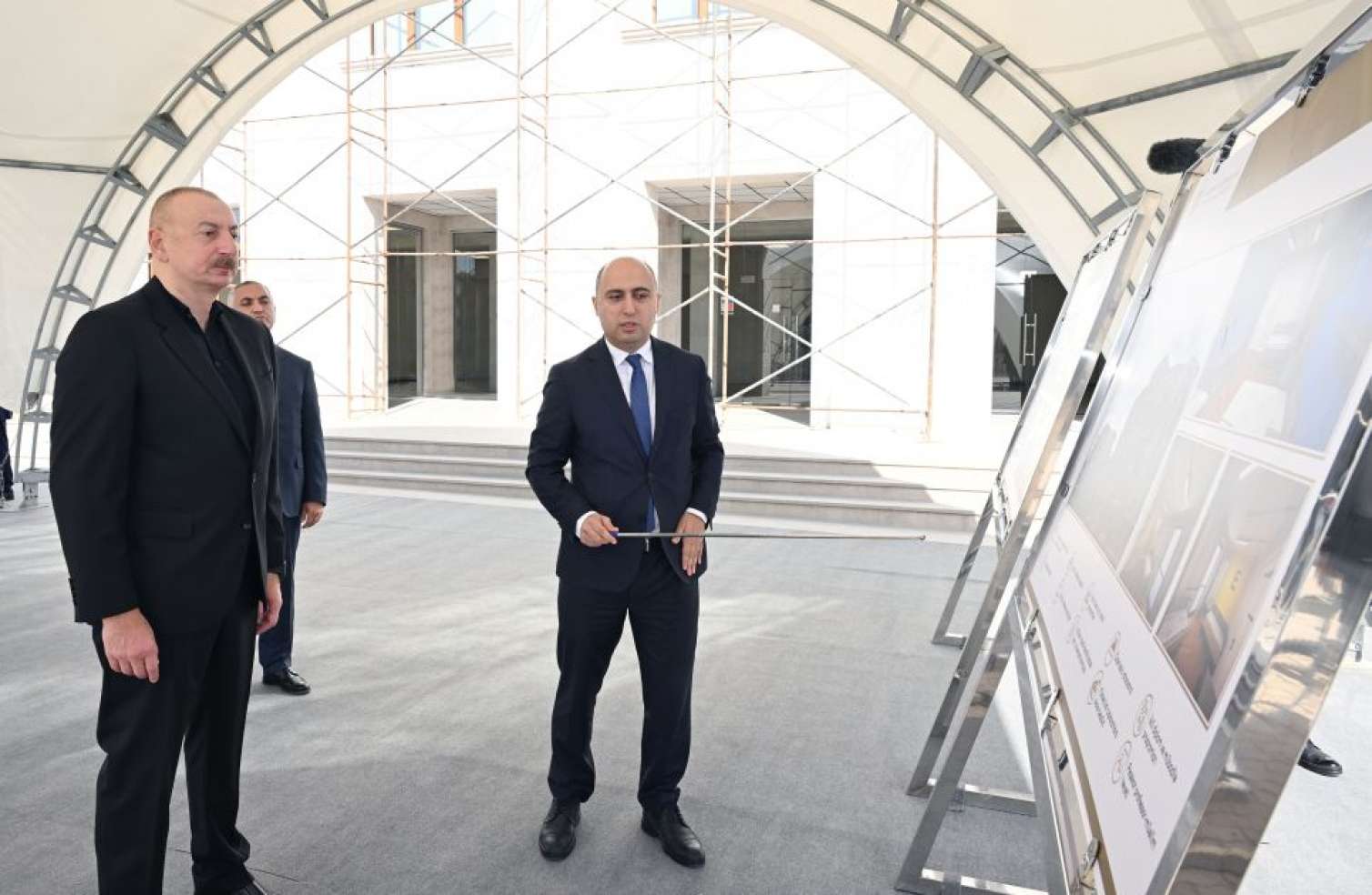 Prezident Qarabağ Universitetində görülən işlərlə tanış oldu -  Yenilənib-FOTO